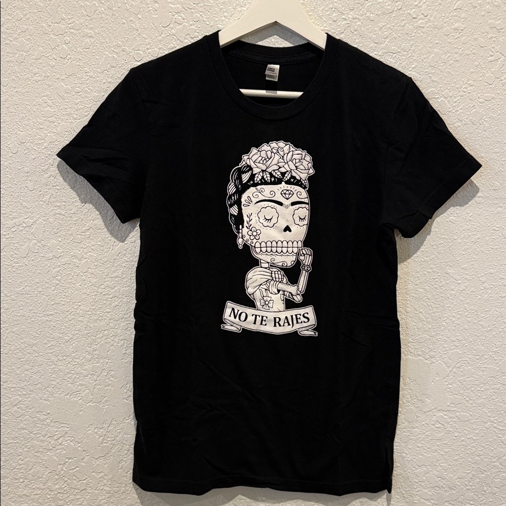 Black Graphic T-Shirt - Frida Kahlo